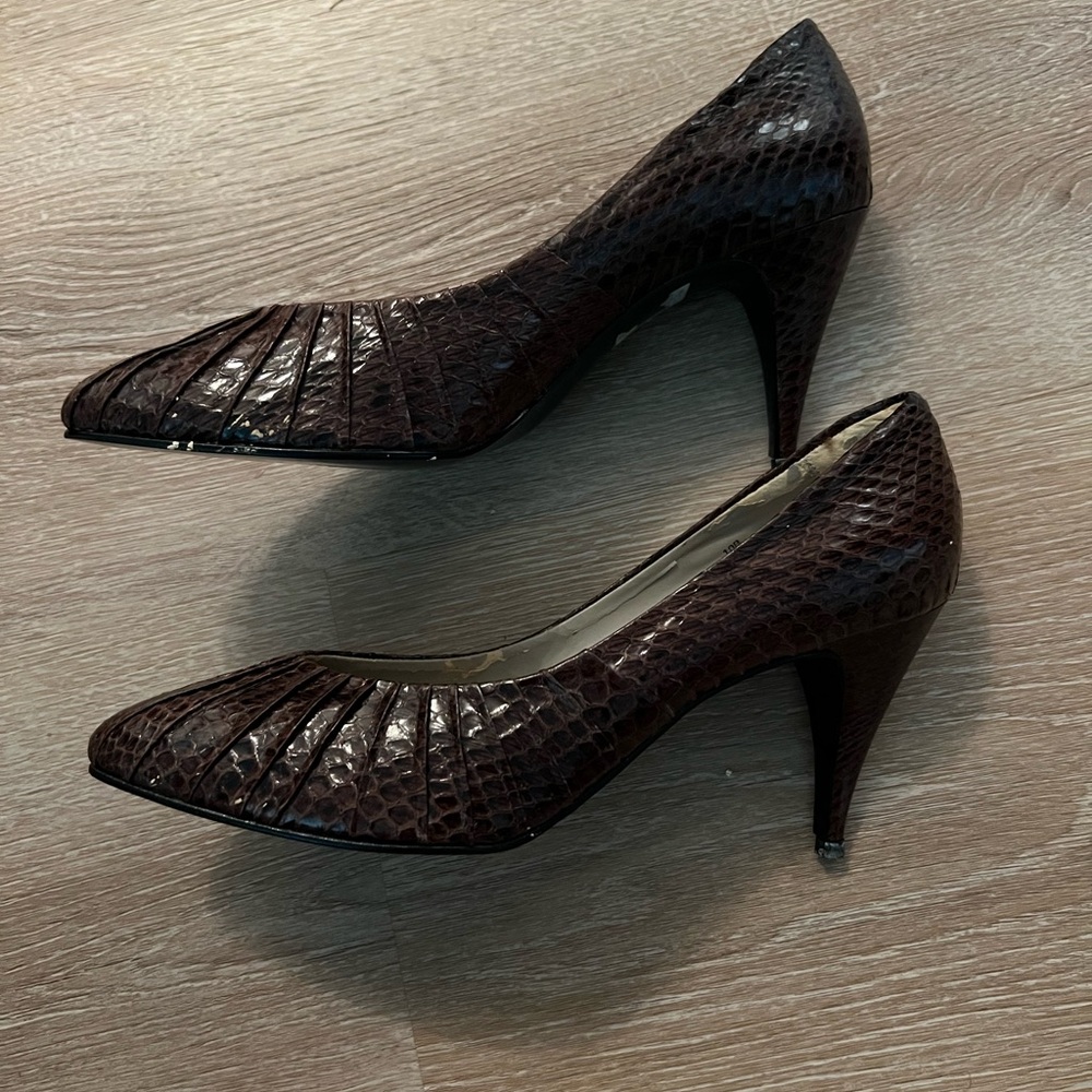 Elegant Vintage 80s Brown Croc Stiletto Heels